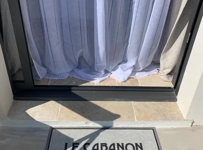 ベッド・アンド・ブレックファスト Le Cabanon De Val