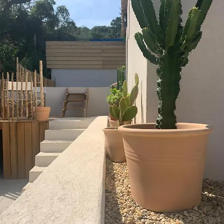 Le Cabanon De Val Gassin