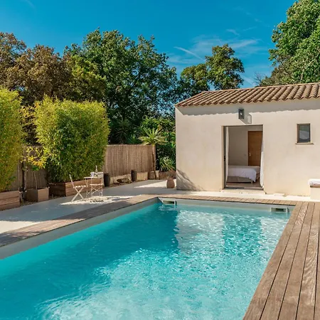 Le Cabanon De Val Bed and Breakfast Gassin