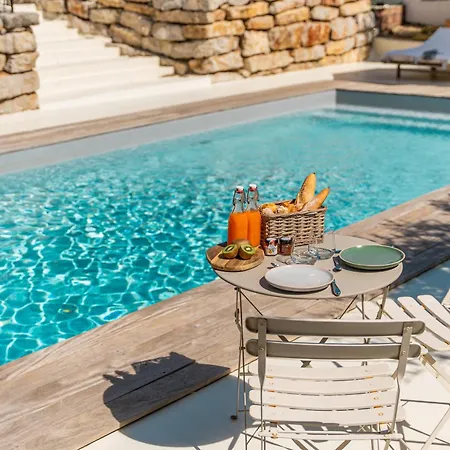 Le Cabanon De Val 3*