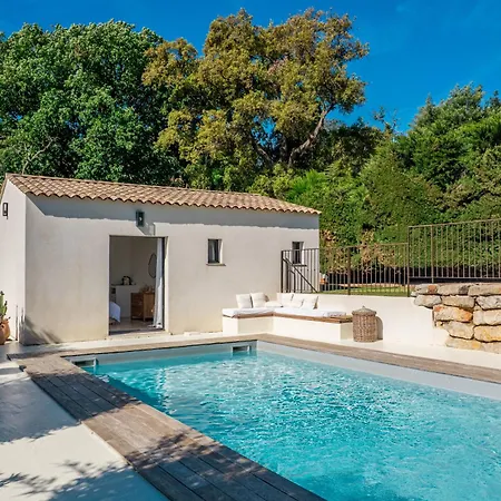Le Cabanon De Val 3*