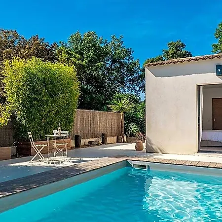 فندق مبيت وإفطار Le Cabanon De Val 3*