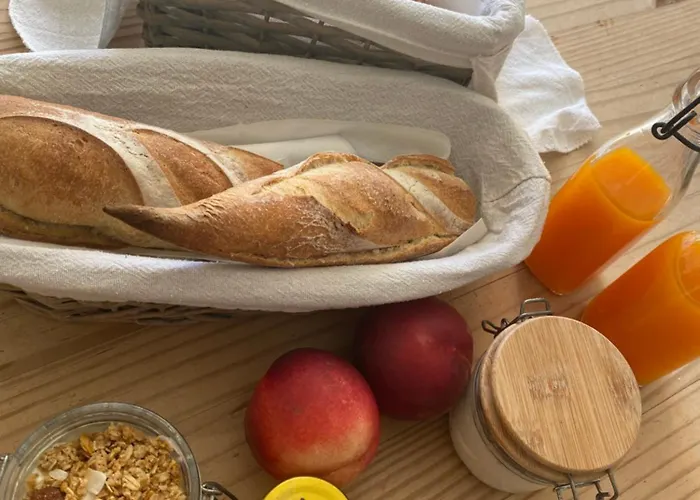 Bed and breakfast Le Cabanon De Val 3*