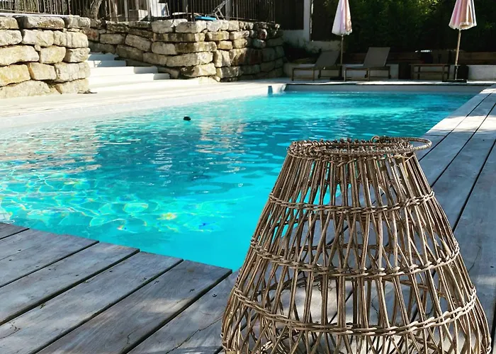 Le Cabanon De Val Bed and breakfast